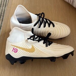 NEW Nike Phantom Luna Customize Cleats